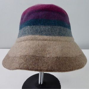 Duluth Trading Company Women’s Wool Blend Winter Bucket Hat NWT Striped